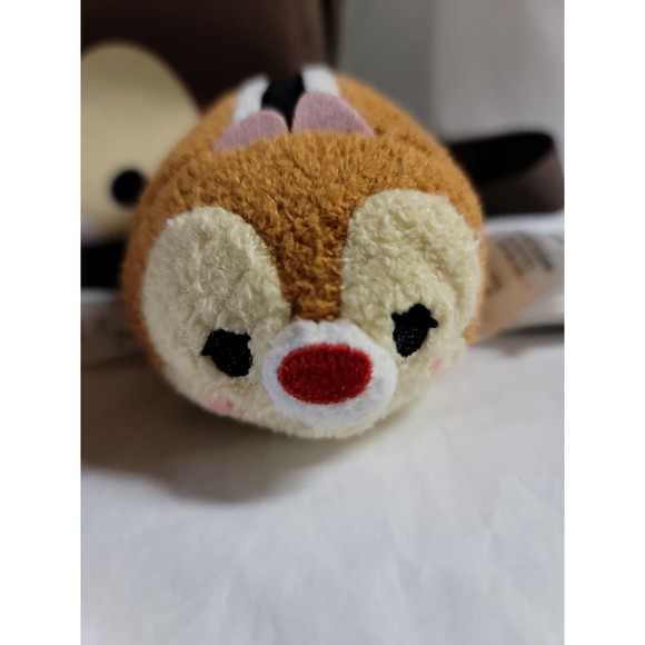 Disney's Chip and Dale Tsum Tsum Crossbody bag and tsum tsum bundle - Picture 3 of 9